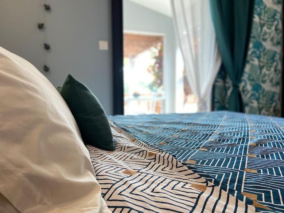 Cocooning Tropic Studio Avec Jacuzzi Privatif Saint-Louis Zewnętrze zdjęcie